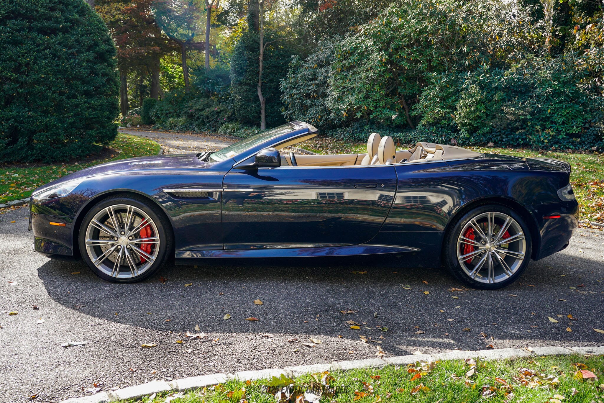 2015 Aston Martin DB9 Volante