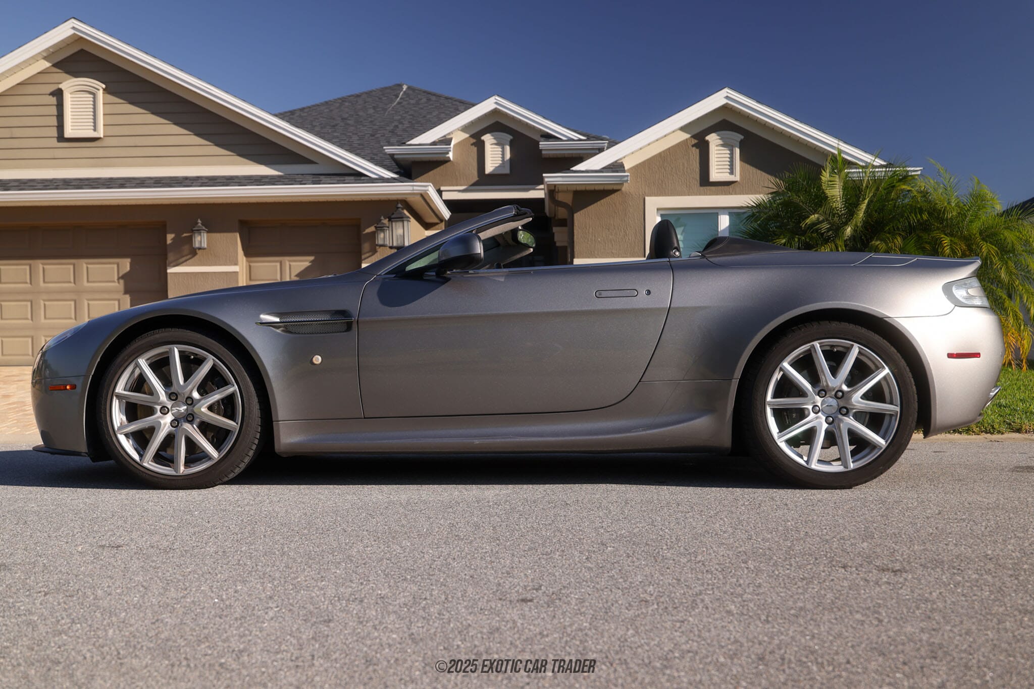 2012 Aston Martin Vantage V8 Roadster