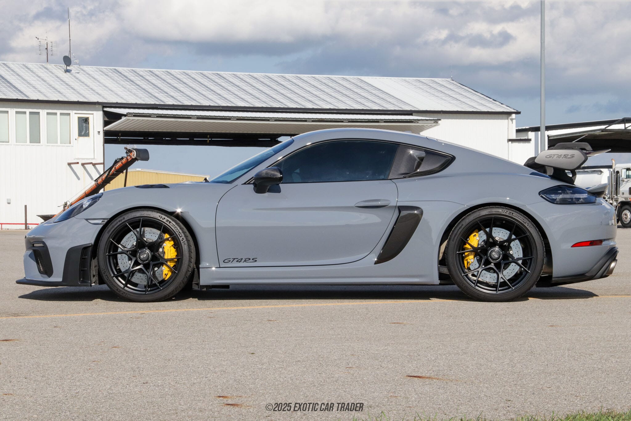 2023 Porsche 718 Cayman GT4 RS